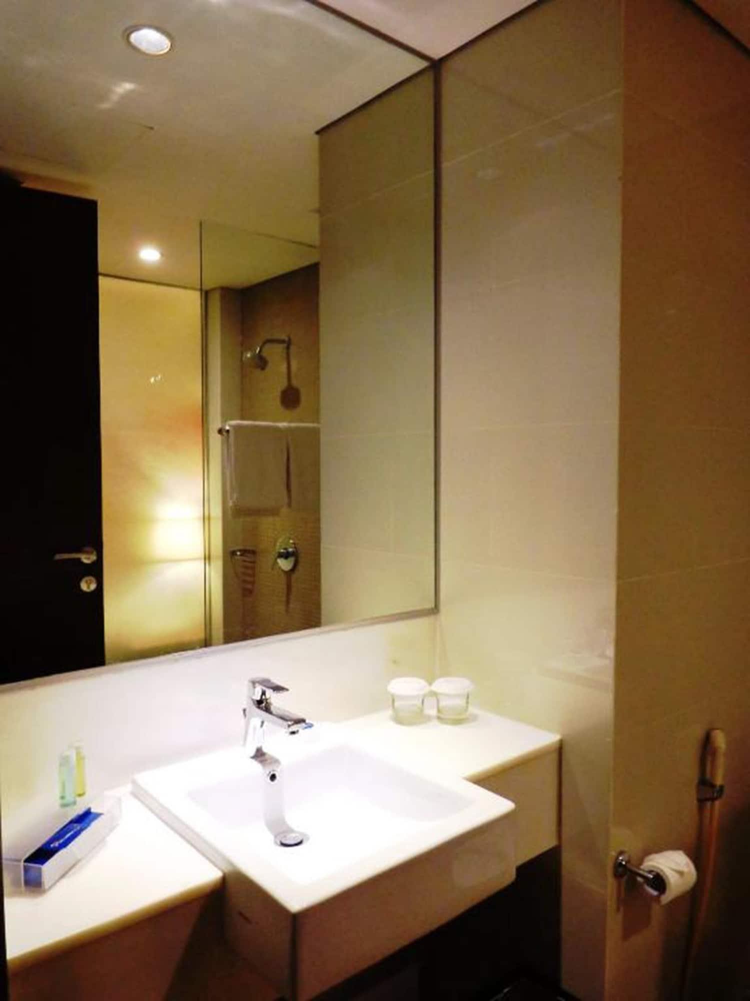 Soll Marina Hotel Serpong Ngoại thất bức ảnh