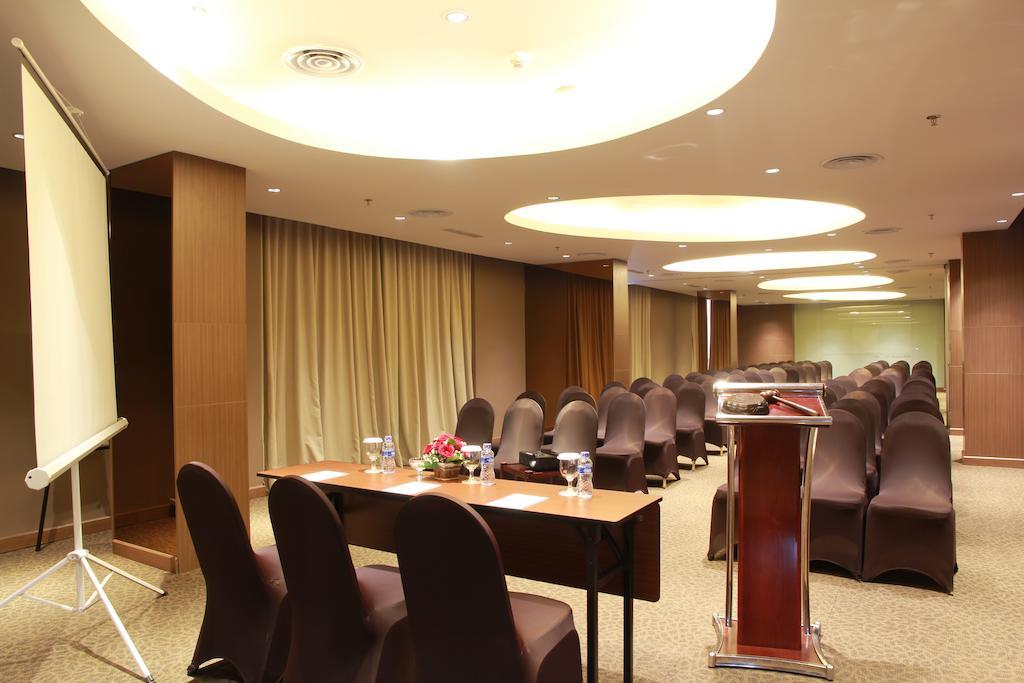 Soll Marina Hotel Serpong Ngoại thất bức ảnh