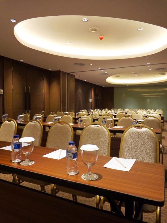 Soll Marina Hotel Serpong Ngoại thất bức ảnh